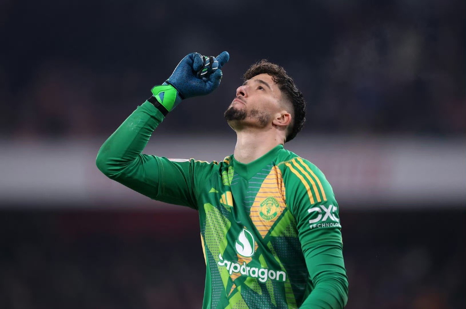 关于曼联顶住压力反击成功，球队韧性十足（心理考验）的信息