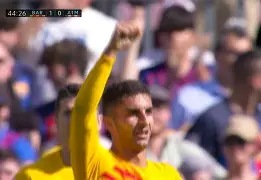 包含巴塞罗那西甲击败瓦伦西亚费兰托雷斯破门的词条