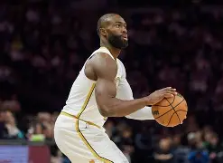 凯尔特人NBA战胜费城76人杰伦布朗强攻得分(凯尔特人续约杰伦布朗)