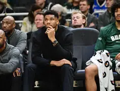 雄鹿nba战胜热火,字母哥统治内线球员 雄鹿nba战胜热火,字母哥统治内线球员