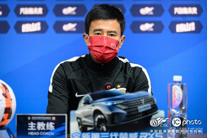 九游娱乐平台_主教练赛前部署，强调专注与执行